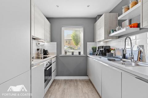 2 Barnfield Way, Newhall, Harlow, CM17 9TN