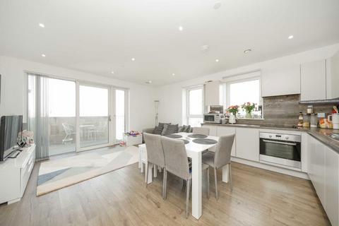 2 bedroom flat for sale, Damsel Walk, London NW9