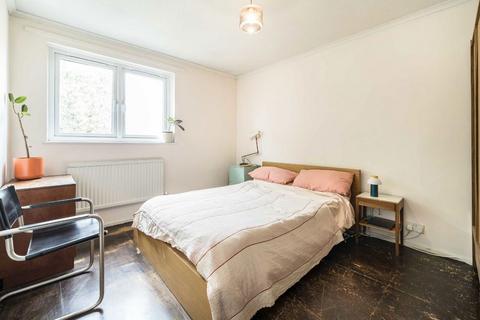 1 bedroom flat for sale, Montague Square, London SE15