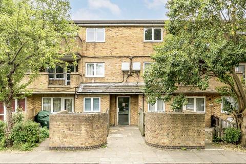 1 bedroom flat for sale, Montague Square, London SE15