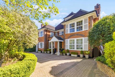 8 bedroom detached house for sale, Stormont Road, Kenwood