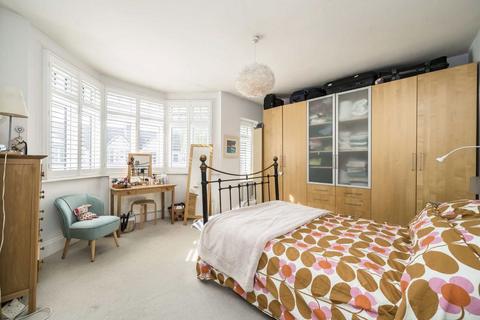 4 bedroom house for sale, Graham Avenue, London W13