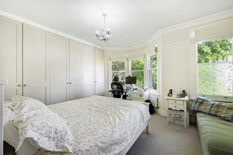 3 bedroom semi-detached house for sale, Mayfield Avenue, London W13