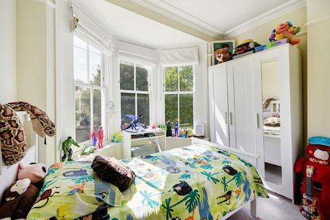 35 Mayfield Avenue, London, W13 9UP