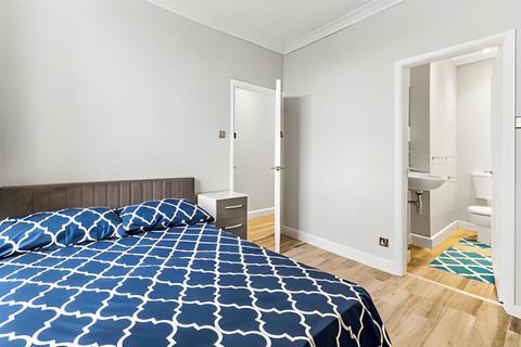 3 bedroom flat for sale, STANHOPE GARDENS, London, SW7