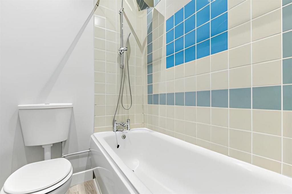 En-suite bathroom