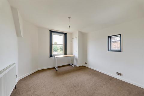 2 bedroom apartment for sale, Kingsland Road, Broadwater, West Sussex, BN14