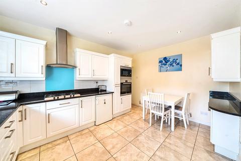 3a Heathdene Road, Wallington, SM6 0TD