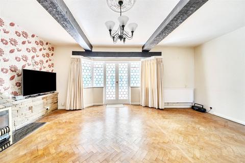 4 bedroom bungalow for sale, Heathdene Road, Surrey SM6