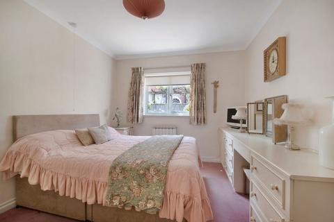 6 Weir Gardens, Pershore, WR10 1DX