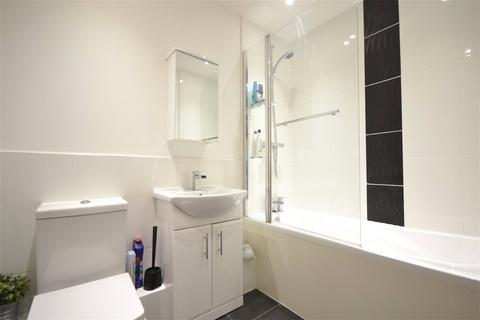 1 bedroom apartment to rent, Platinum House, Epsom KT19