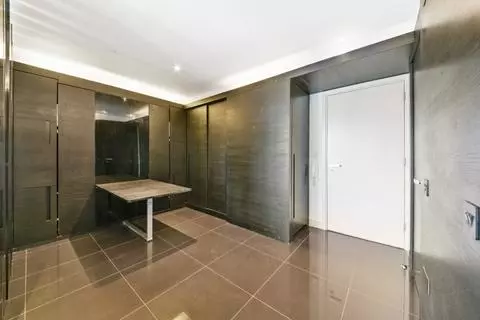 Studio to rent - View 4