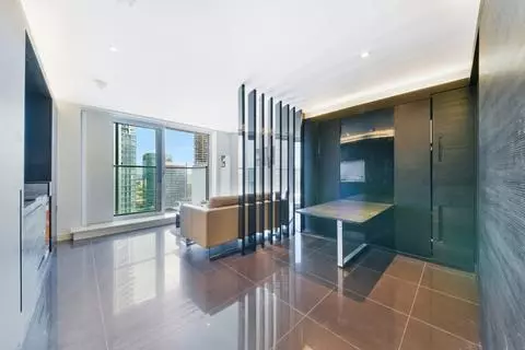 Studio to rent - View 5