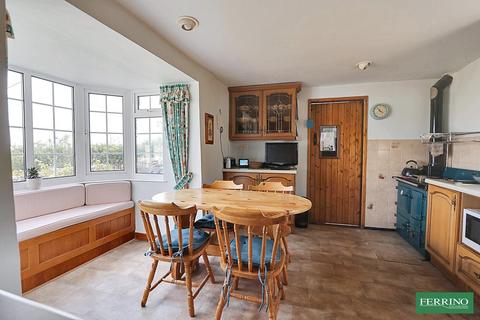 3 bedroom detached house for sale, Rosemary Lane, Tidenham Chase, Chepstow, Monmouthshire. NP16 7LX