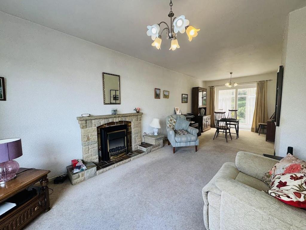 Open plan reception room