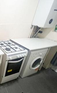 1 bedroom in a house share to rent, Bevan Avenue, Barking IG11