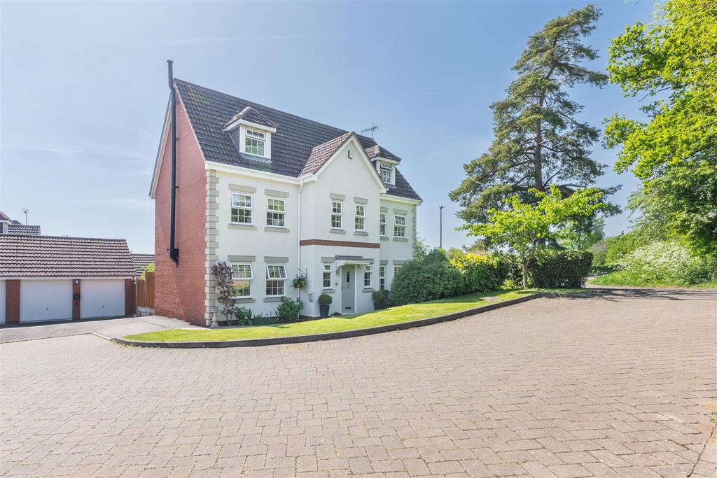 Exterior-1.jpg
