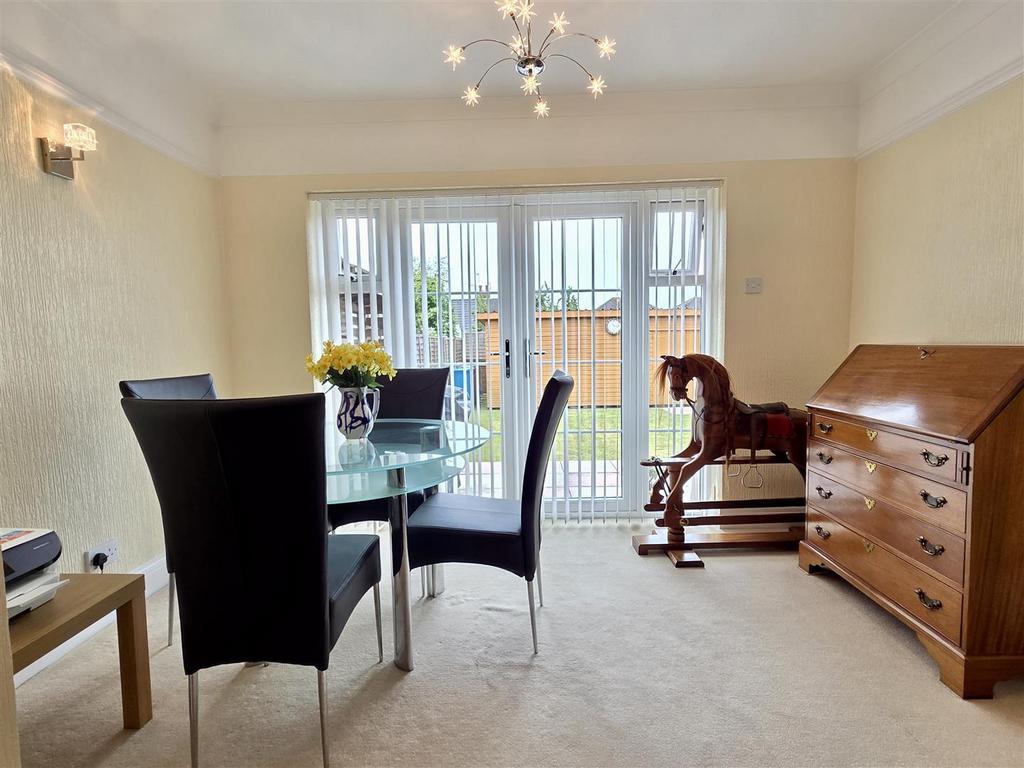 Dining area extension