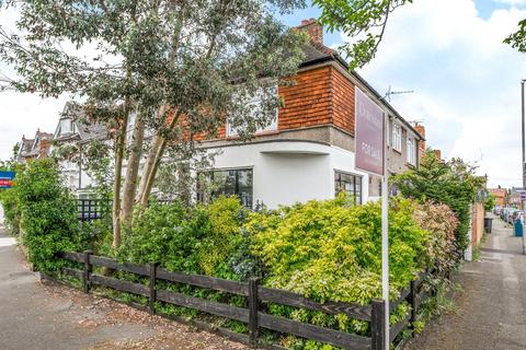 Grove Lane, Kingston Upon Thames, KT1