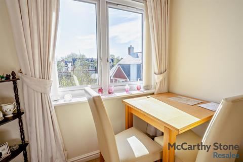 2 bedroom apartment for sale, Thomas Court, Marlborough Road, Cardiff, Glamorgan, CF23 5EZ
