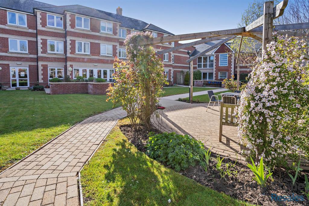 Thomas Court