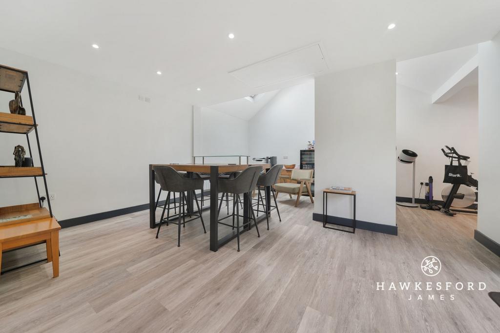The Meadows, Sittingbourne - Annexe reception room
