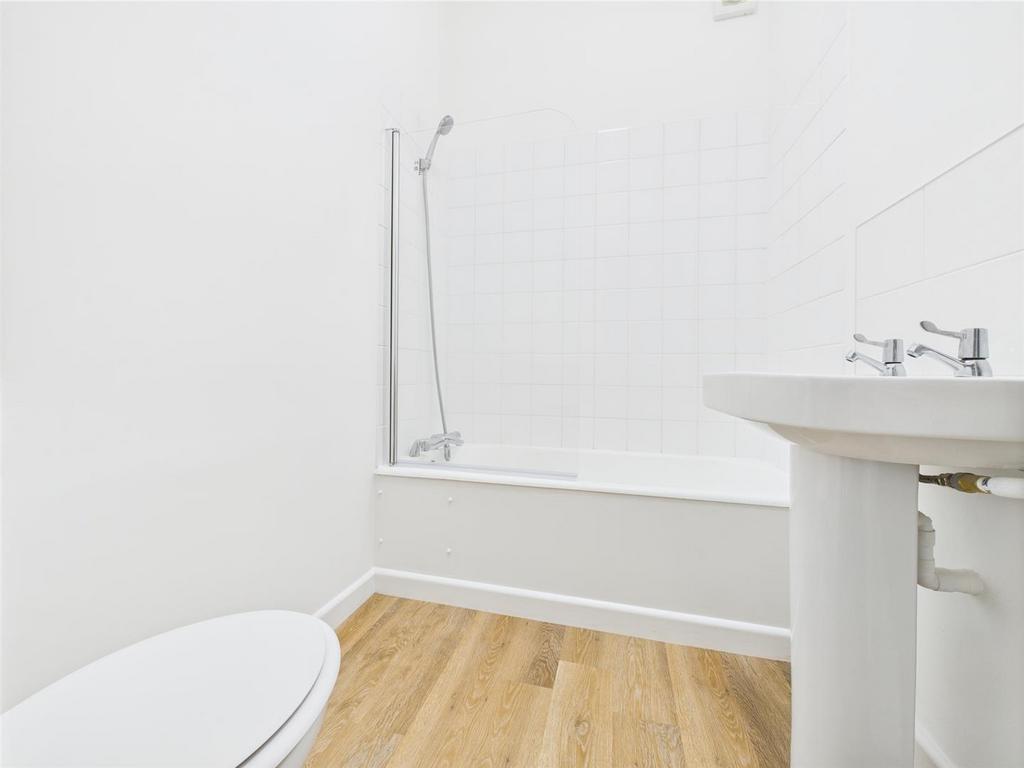 CAM04392 G0-PR0074-STILL008.jpg