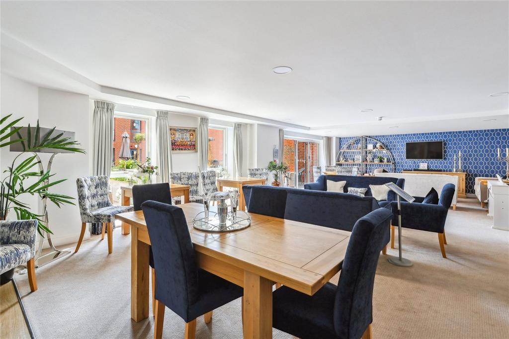 Communal Dining