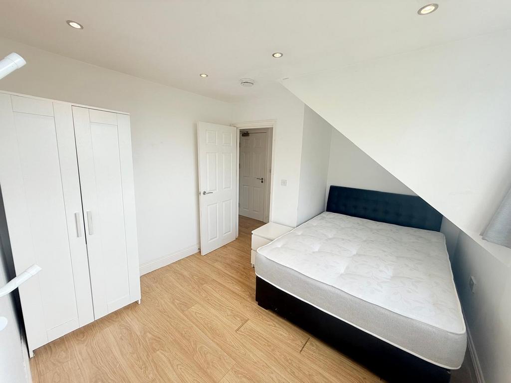 Second double bedroom