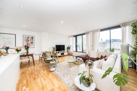 2 bedroom flat for sale, Long Lane, London SE1