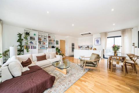 2 bedroom flat for sale, Long Lane, London SE1