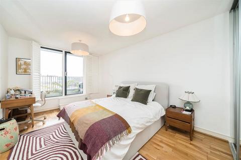2 bedroom flat for sale, Long Lane, London SE1