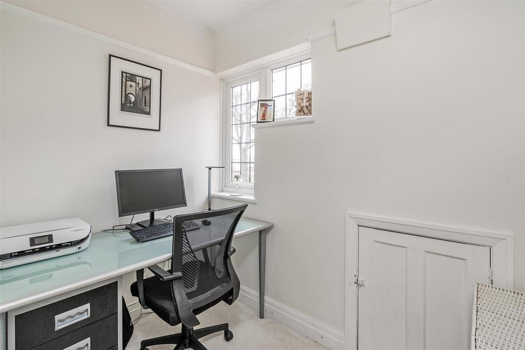 7 Marsh Lane-26 lo.jpg