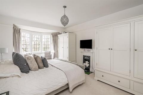 7 Marsh Lane, Solihull, B91 2PG