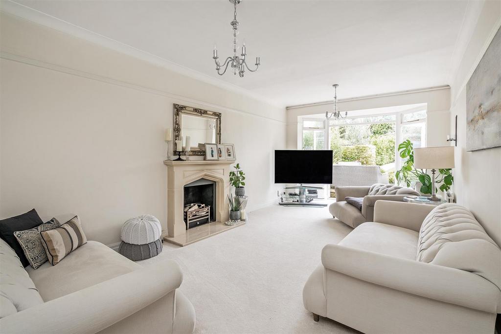 7 Marsh Lane-3 lo.jpg