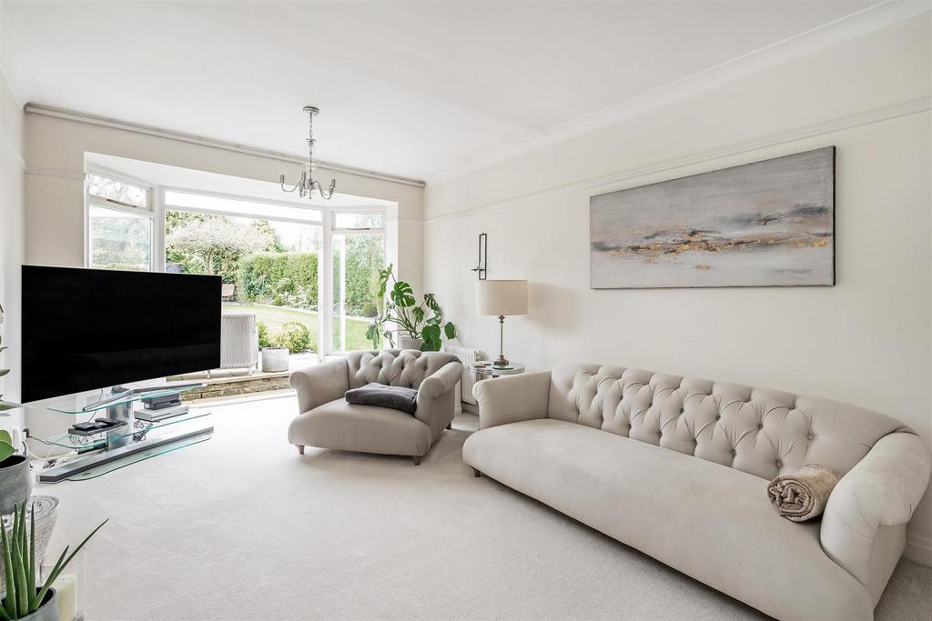 7 Marsh Lane-4 lo.jpg