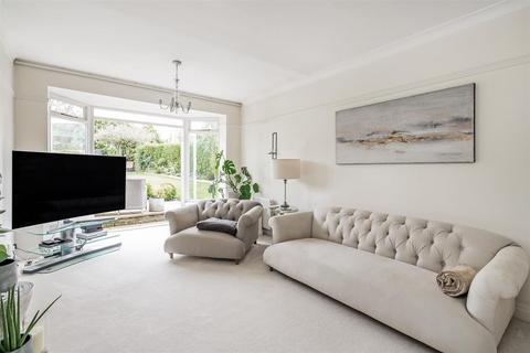 7 Marsh Lane, Solihull, B91 2PG