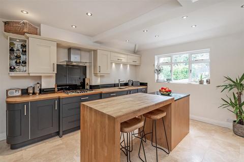 7 Marsh Lane, Solihull, B91 2PG