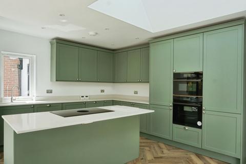 undefined, Dalmeny Avenue, Cliftonville, CT9