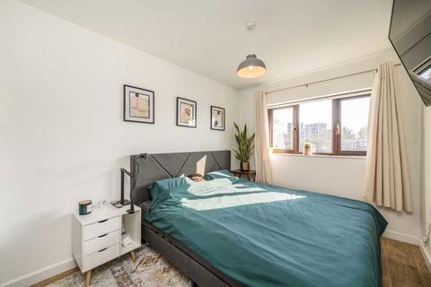 70 Wicket Road, Perivale, Greenford, UB6 8YJ