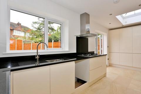 4 bedroom end of terrace house for sale, Beech Tree Glade, London E4