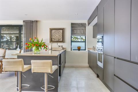 3 bedroom penthouse for sale, Banks Road, Sandbanks, Poole, Dorset, BH13