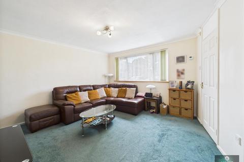 4 bedroom semi-detached house for sale, Reigate Close, Pound Hill RH10