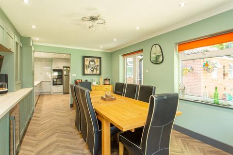6 bedroom bungalow for sale, Nursery Lane, Whitfield, Dover, CT16