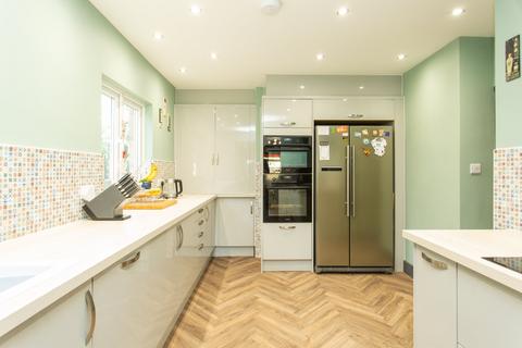 6 bedroom bungalow for sale, Nursery Lane, Whitfield, Dover, CT16