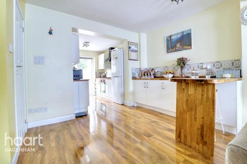 171 Reede Road, Dagenham, RM10 8EA