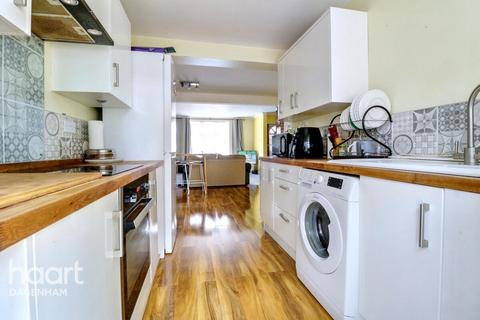 171 Reede Road, Dagenham, RM10 8EA
