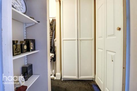171 Reede Road, Dagenham, RM10 8EA