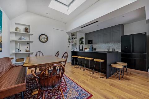 20 Canbury Avenue, Kingston Upon Thames, KT2 6JP