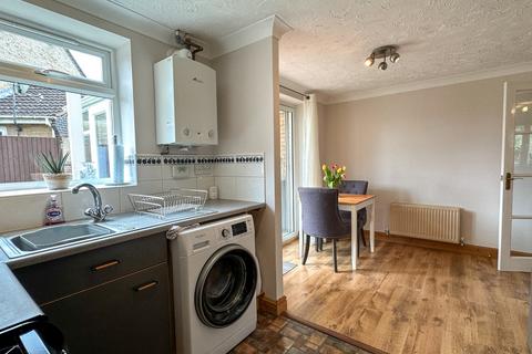16 Bracken Drive, Attleborough, NR17 1TA